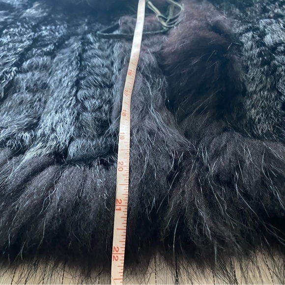 Black fur vest sweater sides size XL leather tight in front - Picture 11 of 11